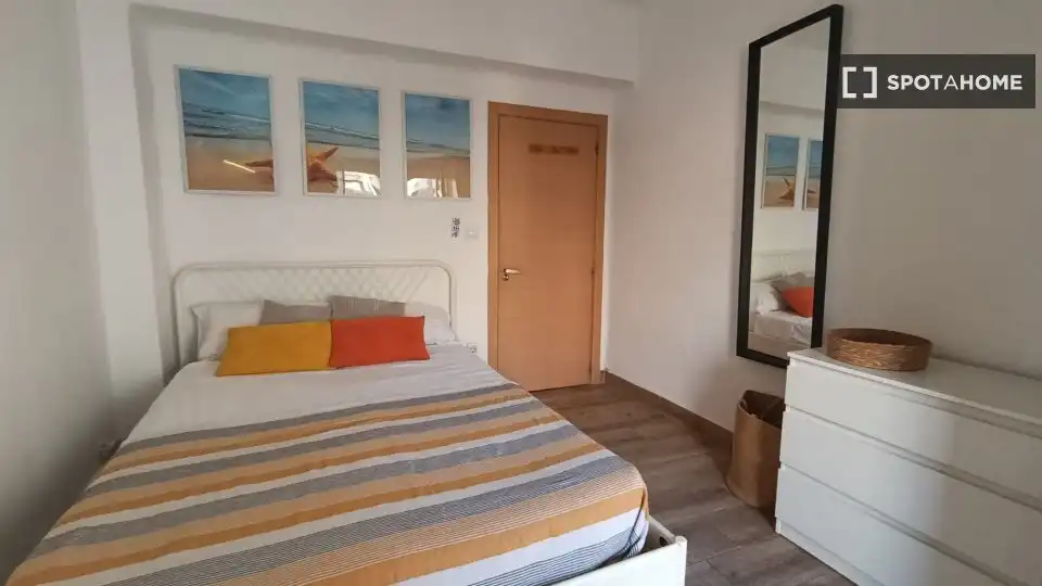 Habitación 78 m², Almería