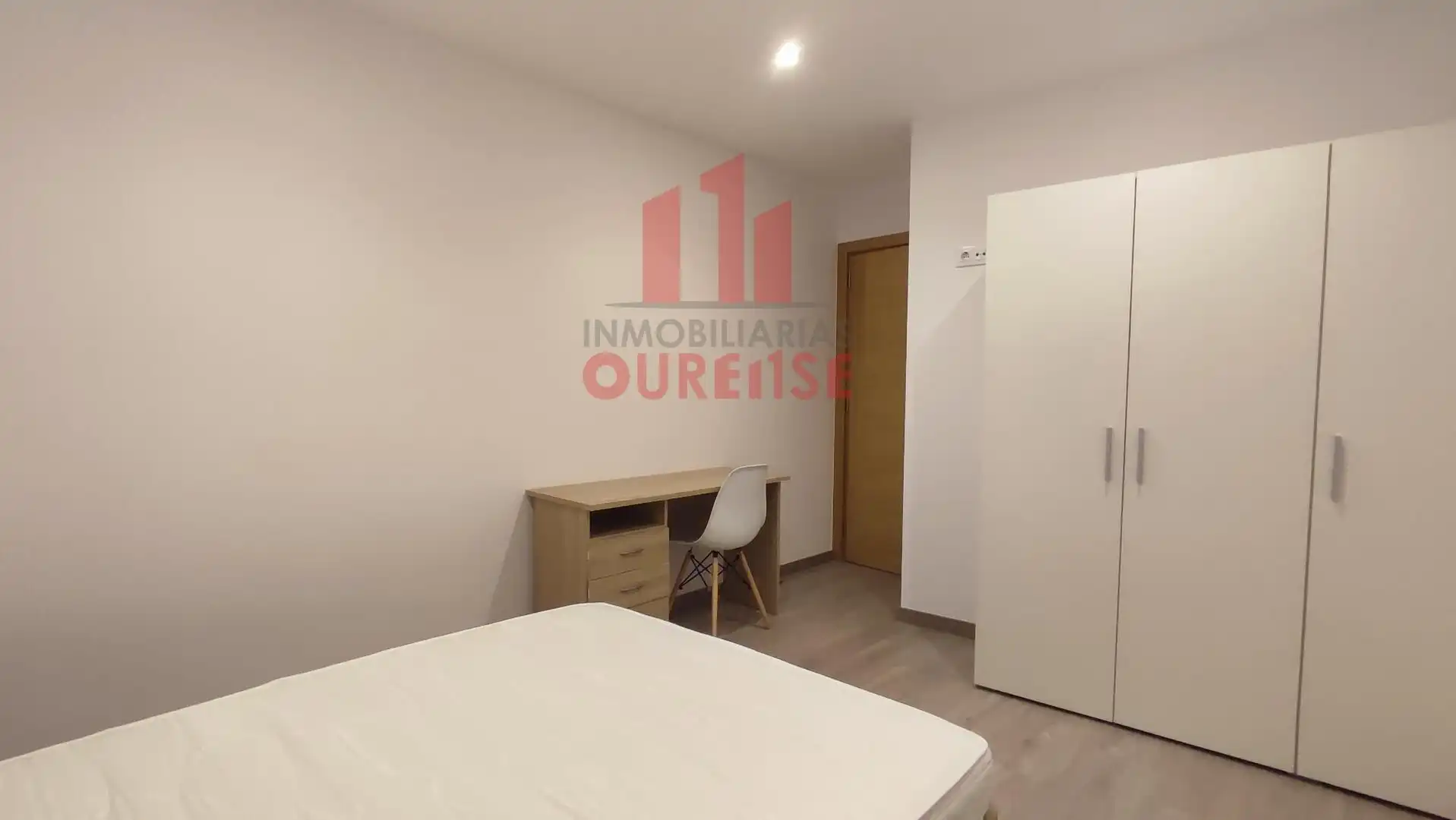 Habitación 94 m², Ourense
