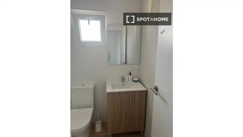 Habitación 90 m², Alicante