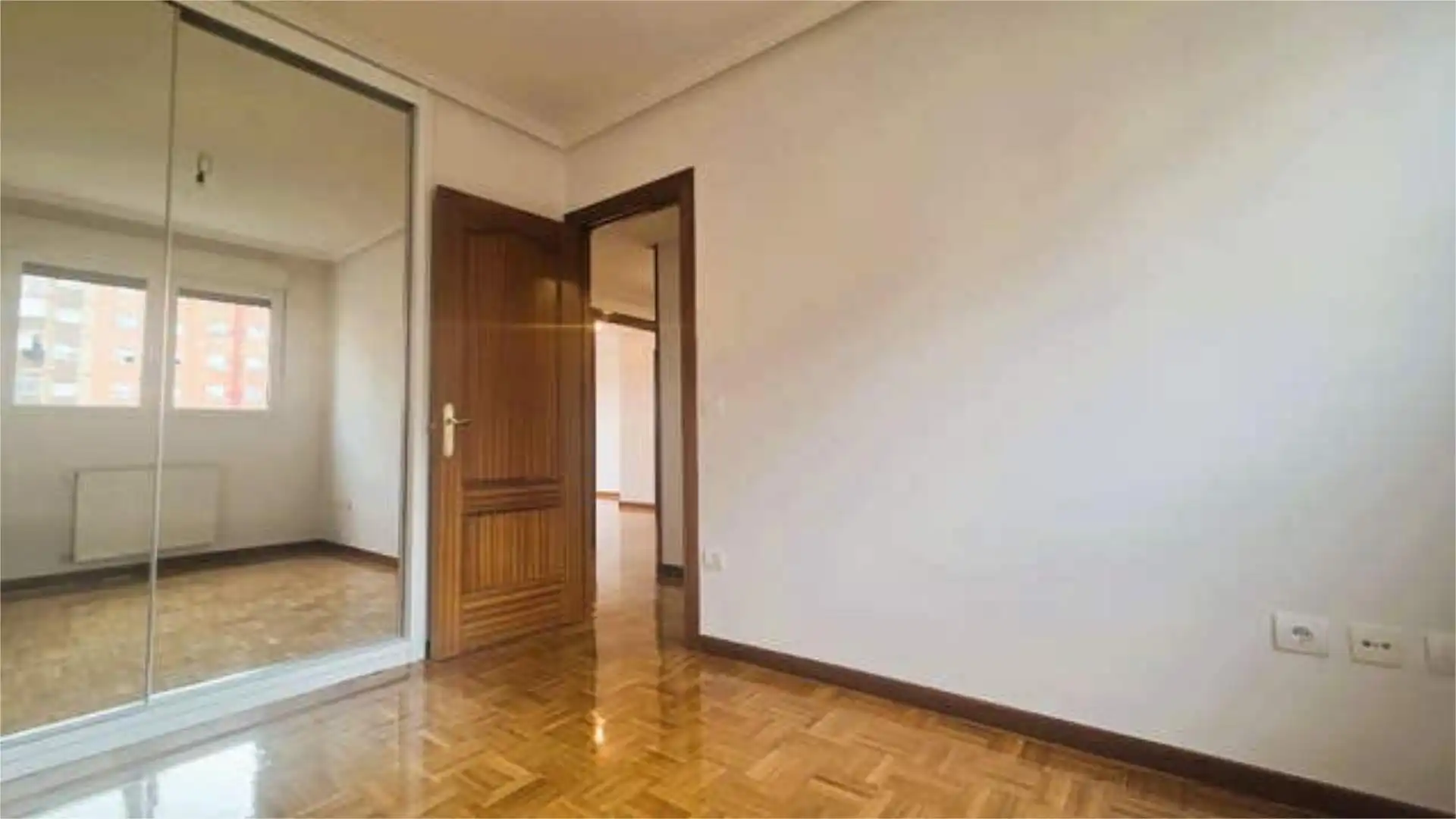 Piso de 81 m² en Gijón