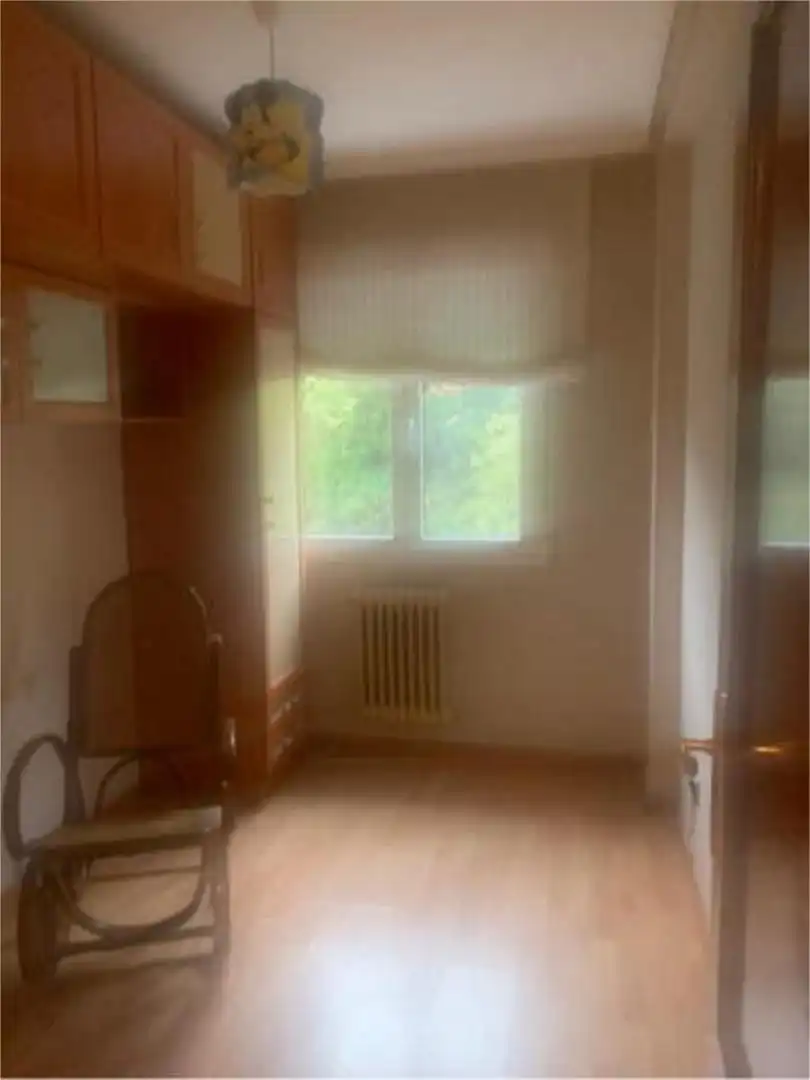Piso de 90 m² en Mieres