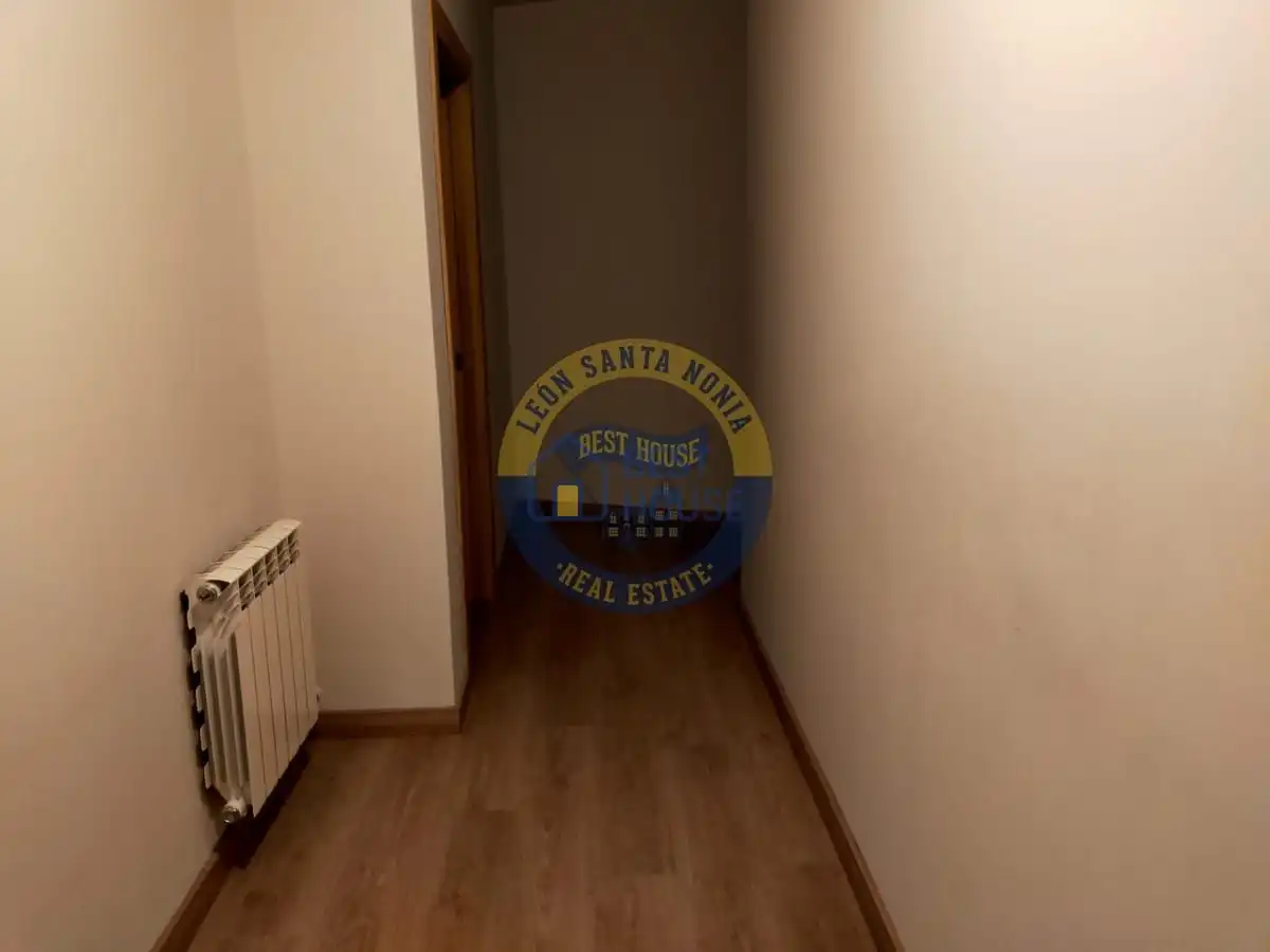 Pis de 70 m² a Lleó