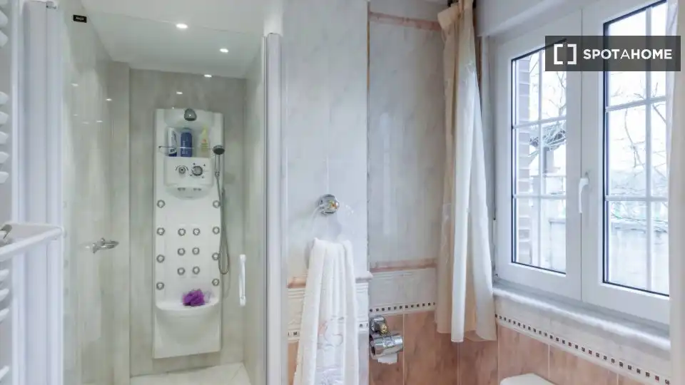 Habitación 575 m², Torrelavega