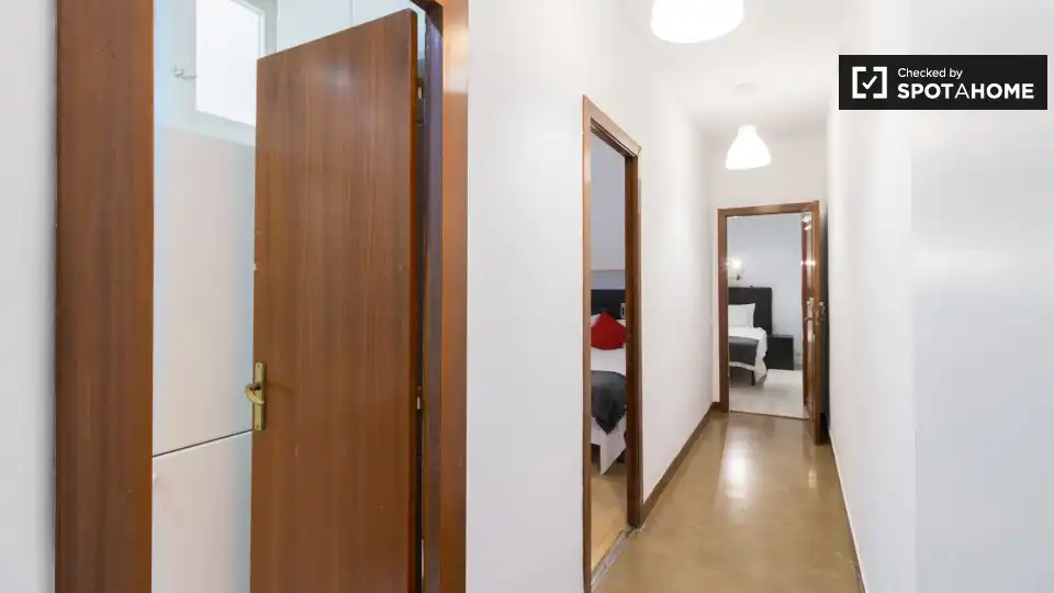 Habitación 250 m², Barcelona