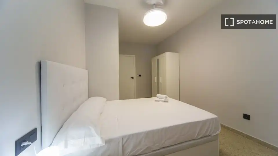 Habitación 138 m², Granada