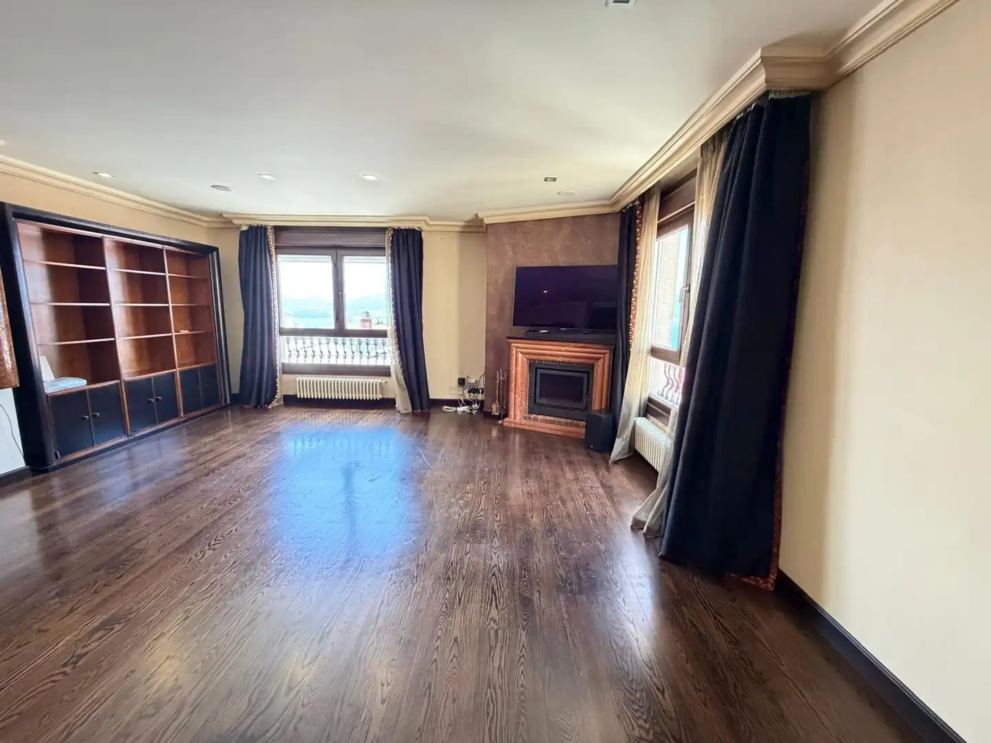 Piso de 250 m² en Vigo