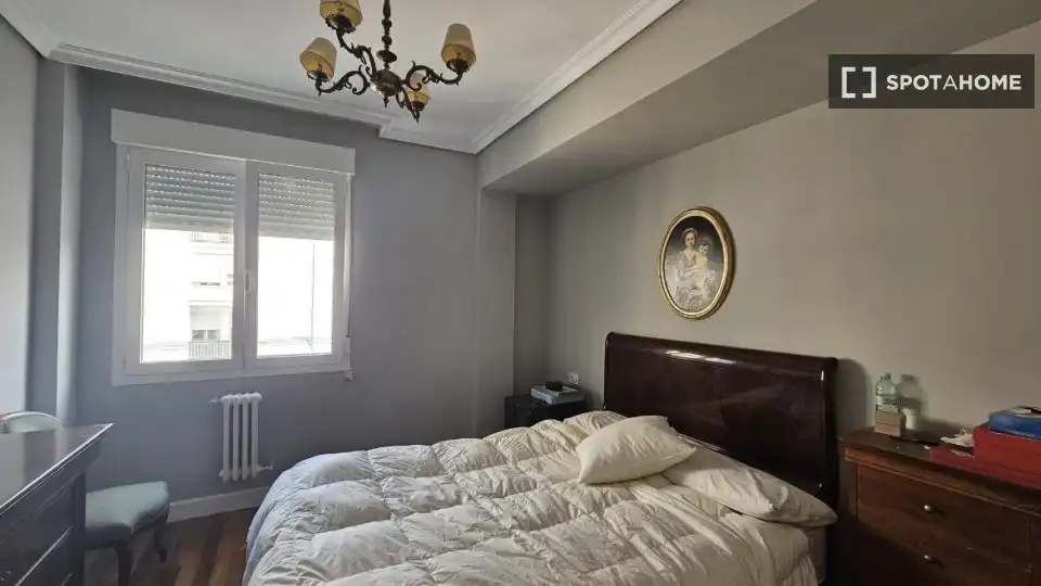 Habitación 230 m², Pamplona