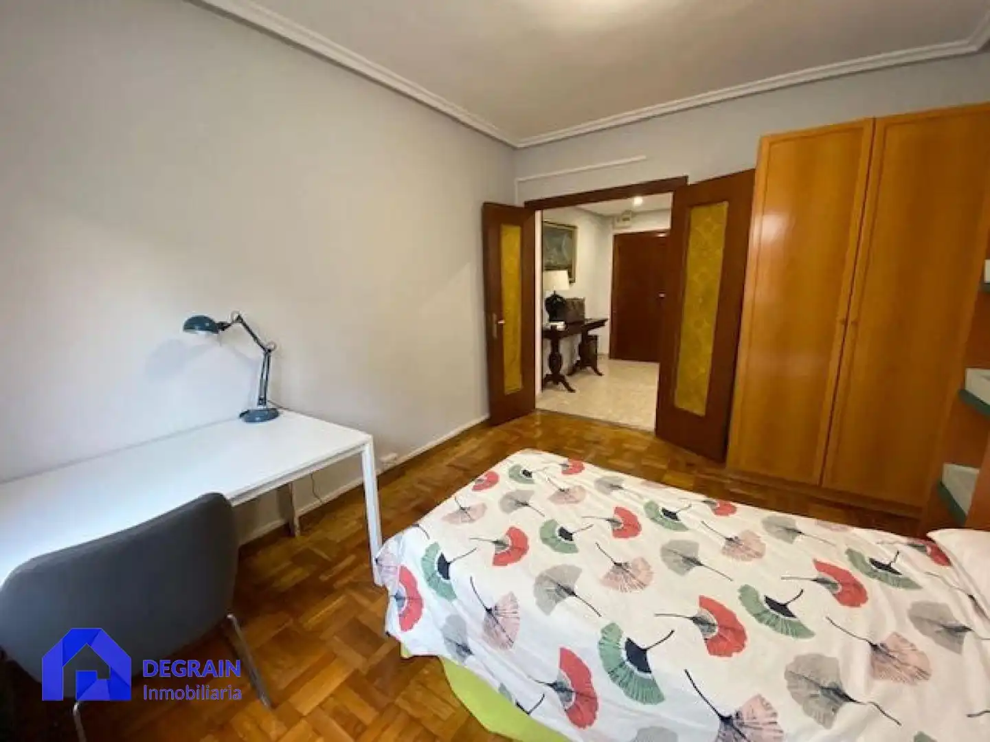 Piso de 81 m² en Oviedo