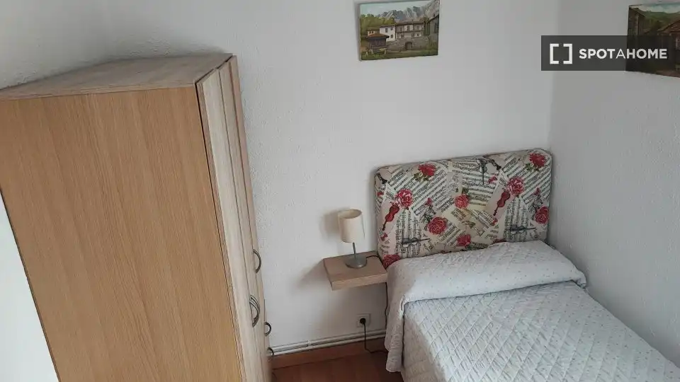 Habitación 104 m², Santander