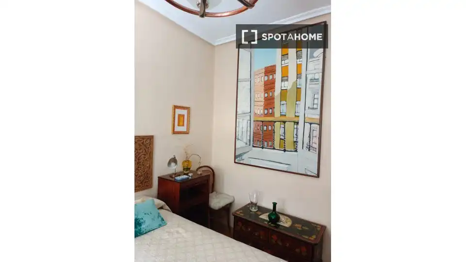 Habitación 86 m², Oviedo