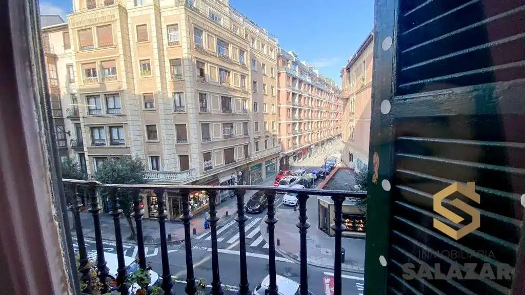 Piso de 190 m² en Bilbao