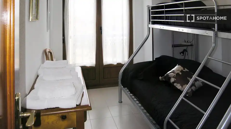 Habitación 81 m², Santander