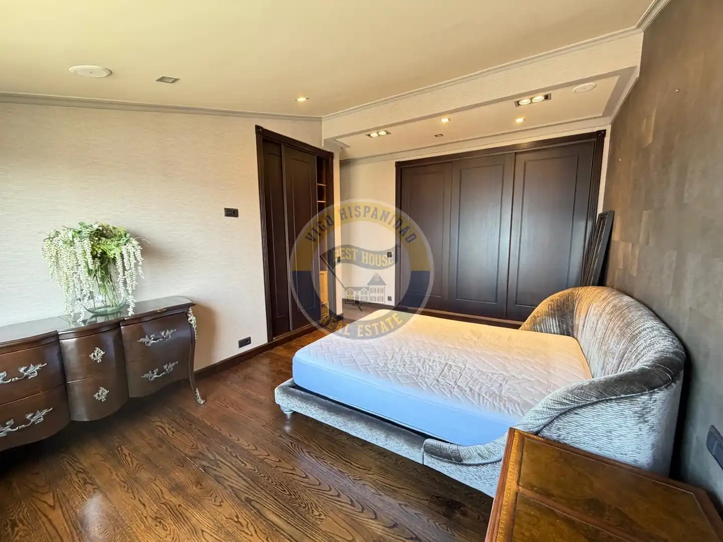Piso de 250 m² en Vigo