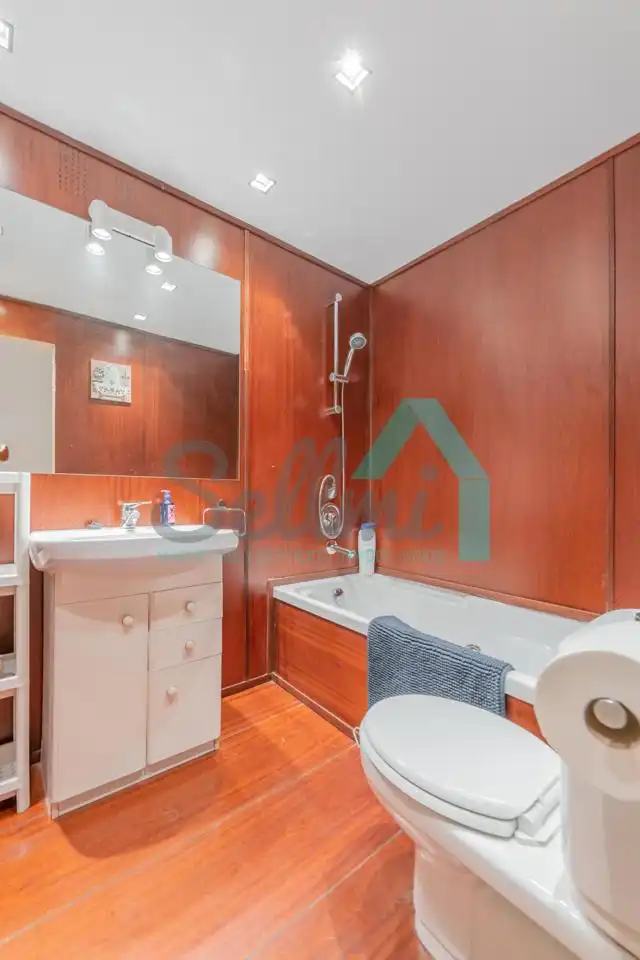 Piso de 166 m² en Oviedo