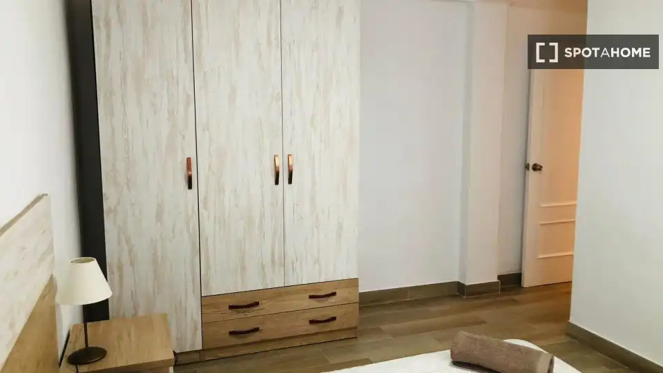 Habitación 138 m², Granada