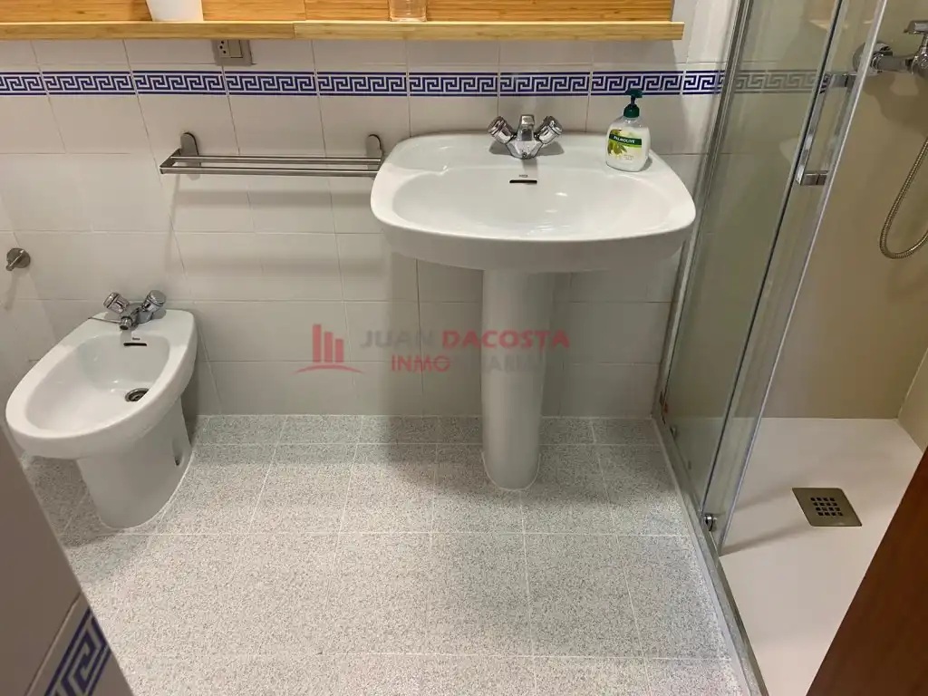 Piso de 80 m² en Huelva