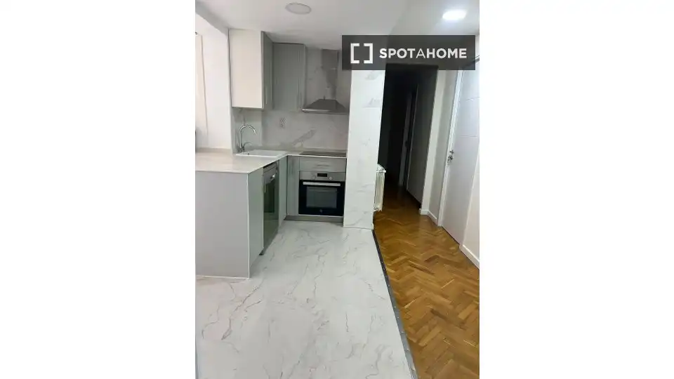 Habitación 81 m², Zaragoza
