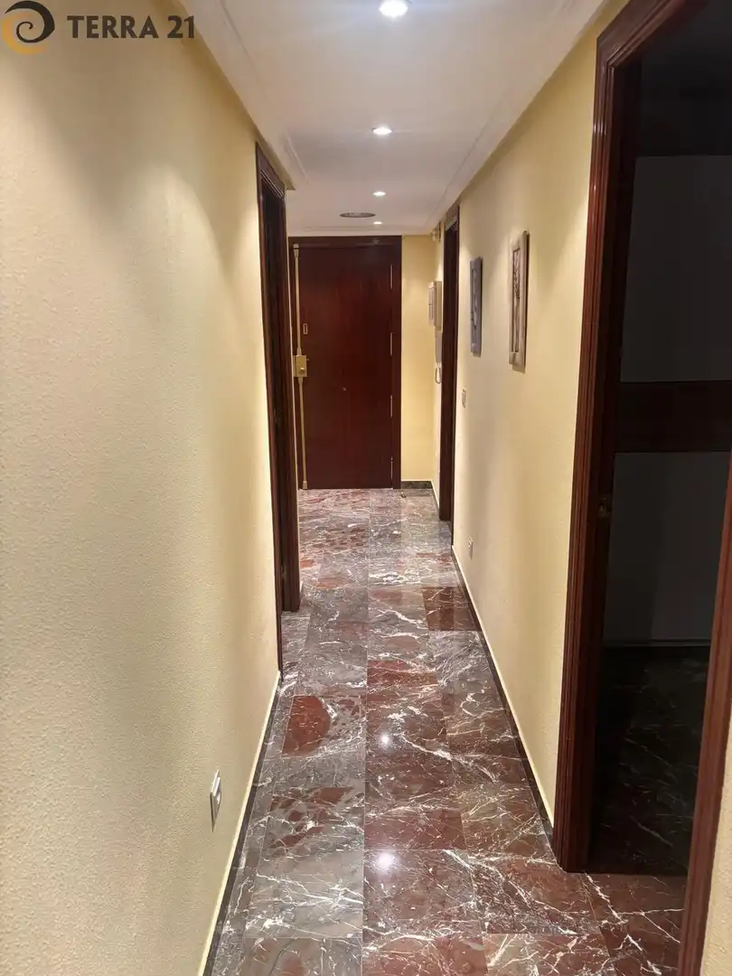 Piso de 100 m² en Jaén