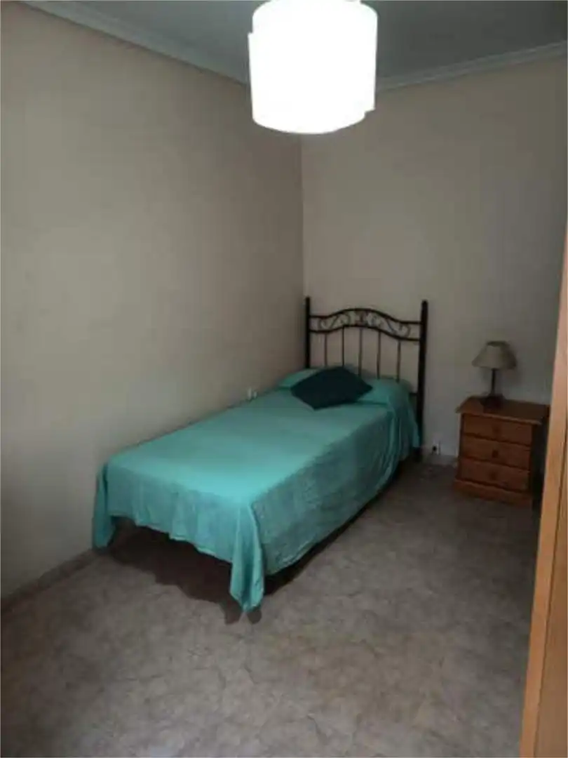 Piso de 80 m² en Cáceres