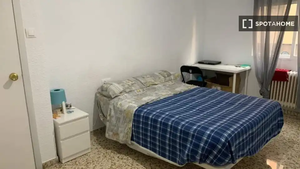 Habitación 115 m², Granada