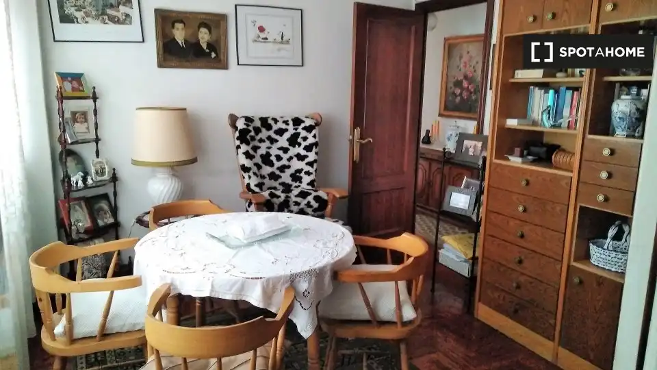 Habitación 138 m², Vigo
