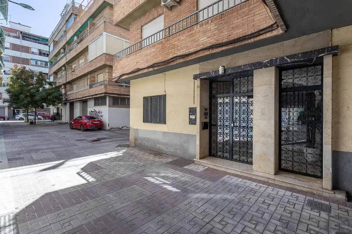 Piso de 89 m² en Granada