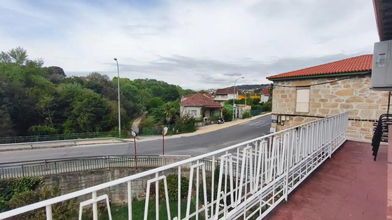 Piso de 89 m² en Ourense