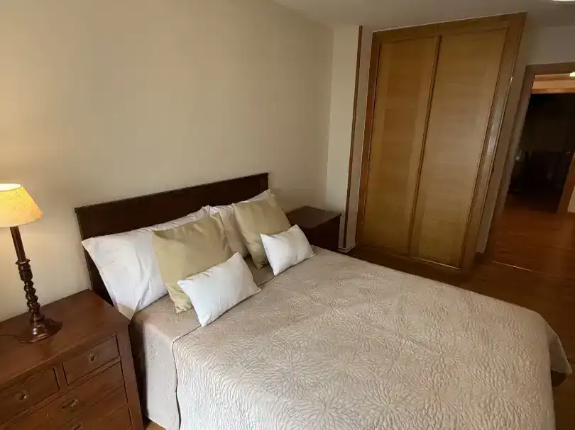 Piso de 90 m² en Santiago de Compostela