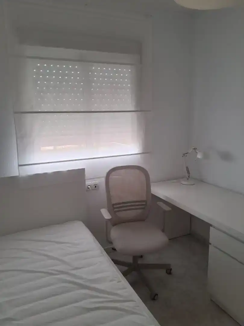 Habitación 95 m², San Juan de Aznalfarache