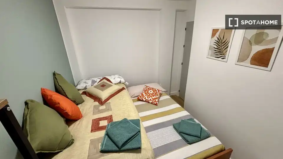Habitación 58 m², Zaragoza