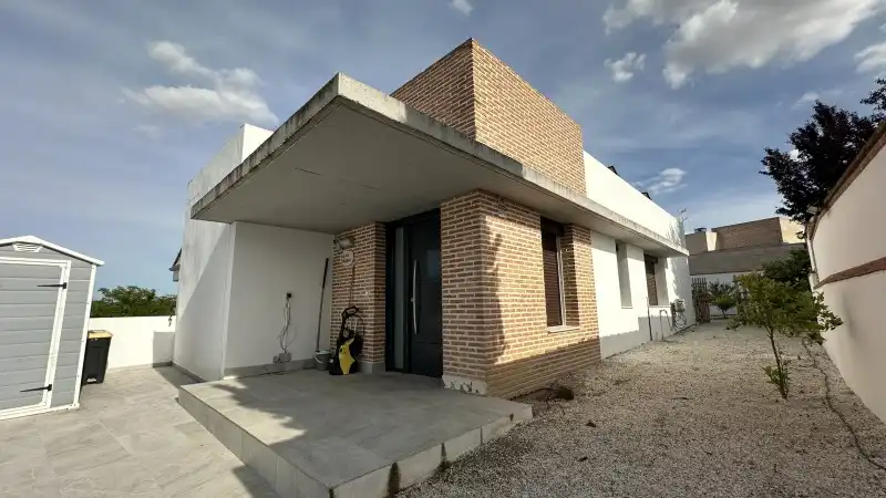 Piso de 882 m² en Argés