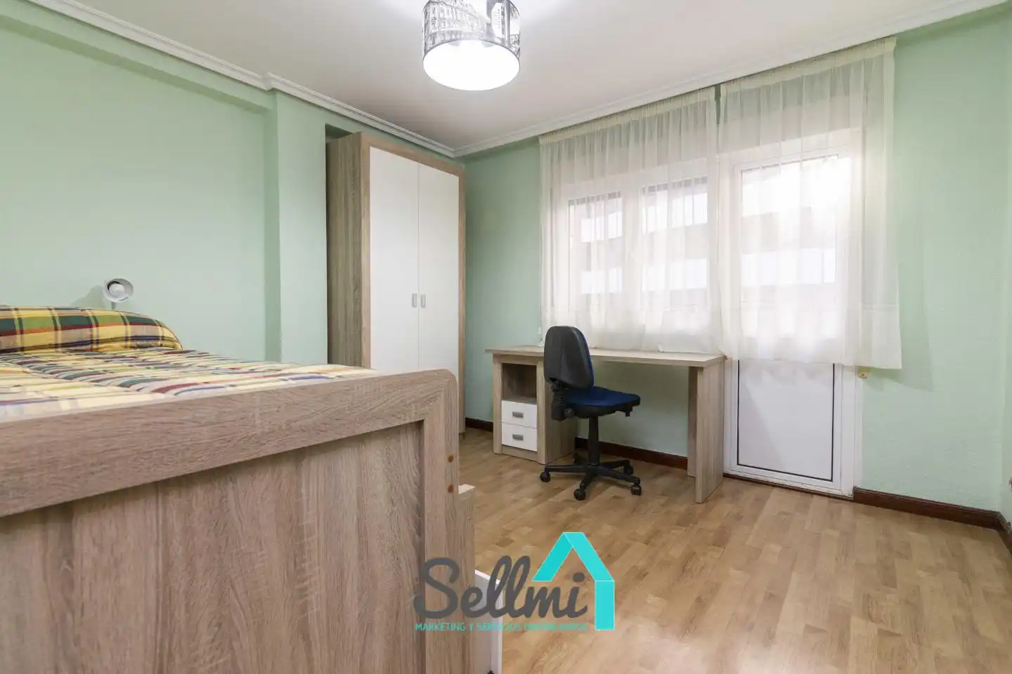 Piso de 65 m² en Oviedo