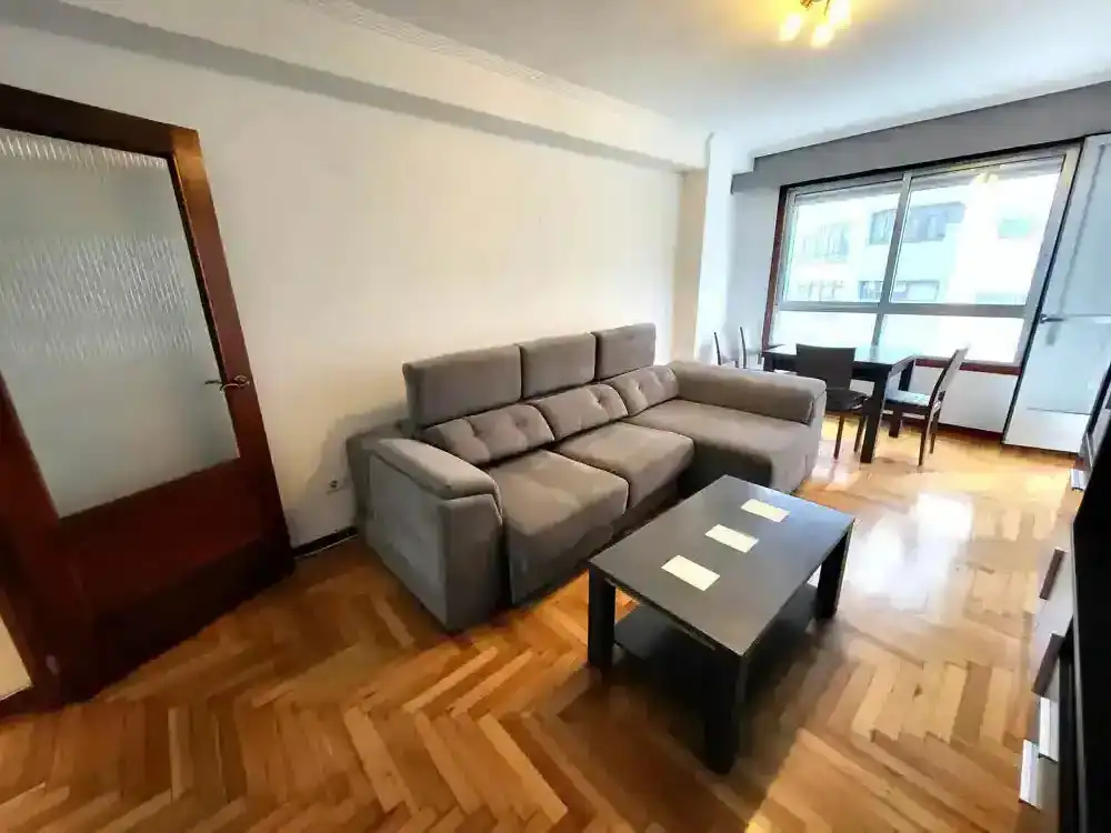 Piso de 90 m² en Vigo