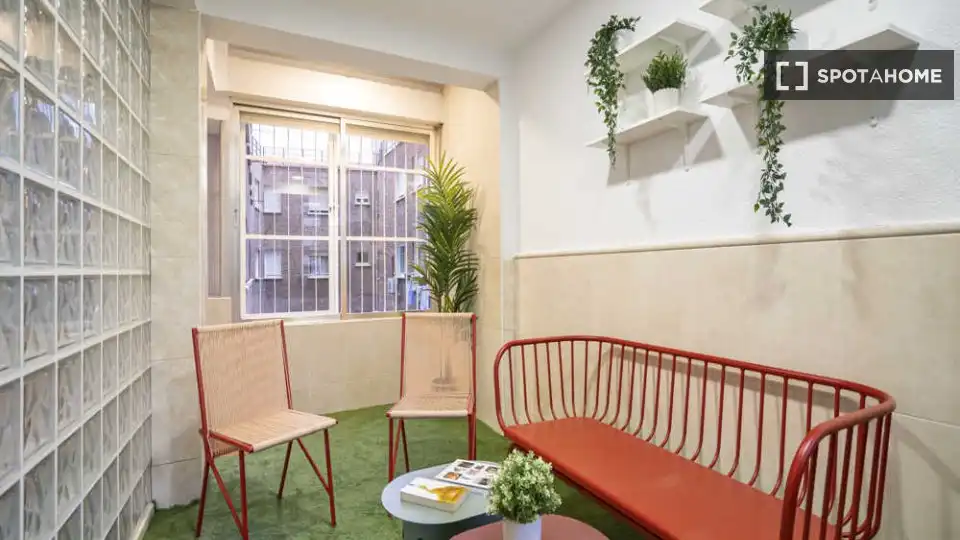 Habitación 600 m², Madrid