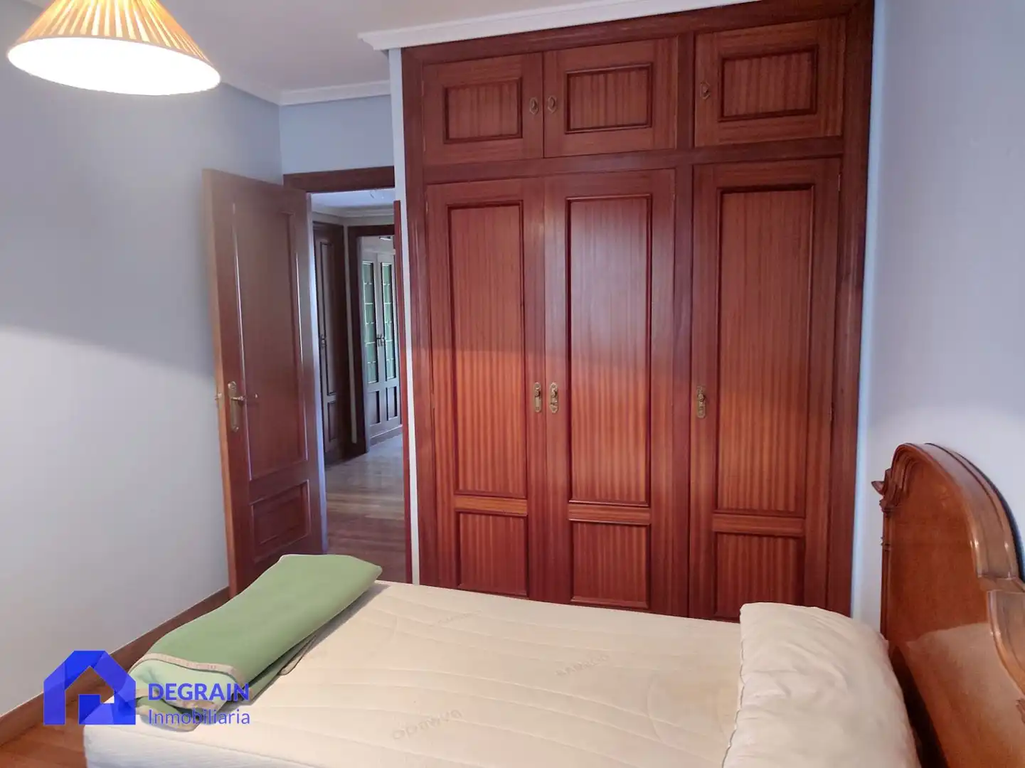Piso de 146 m² en Oviedo