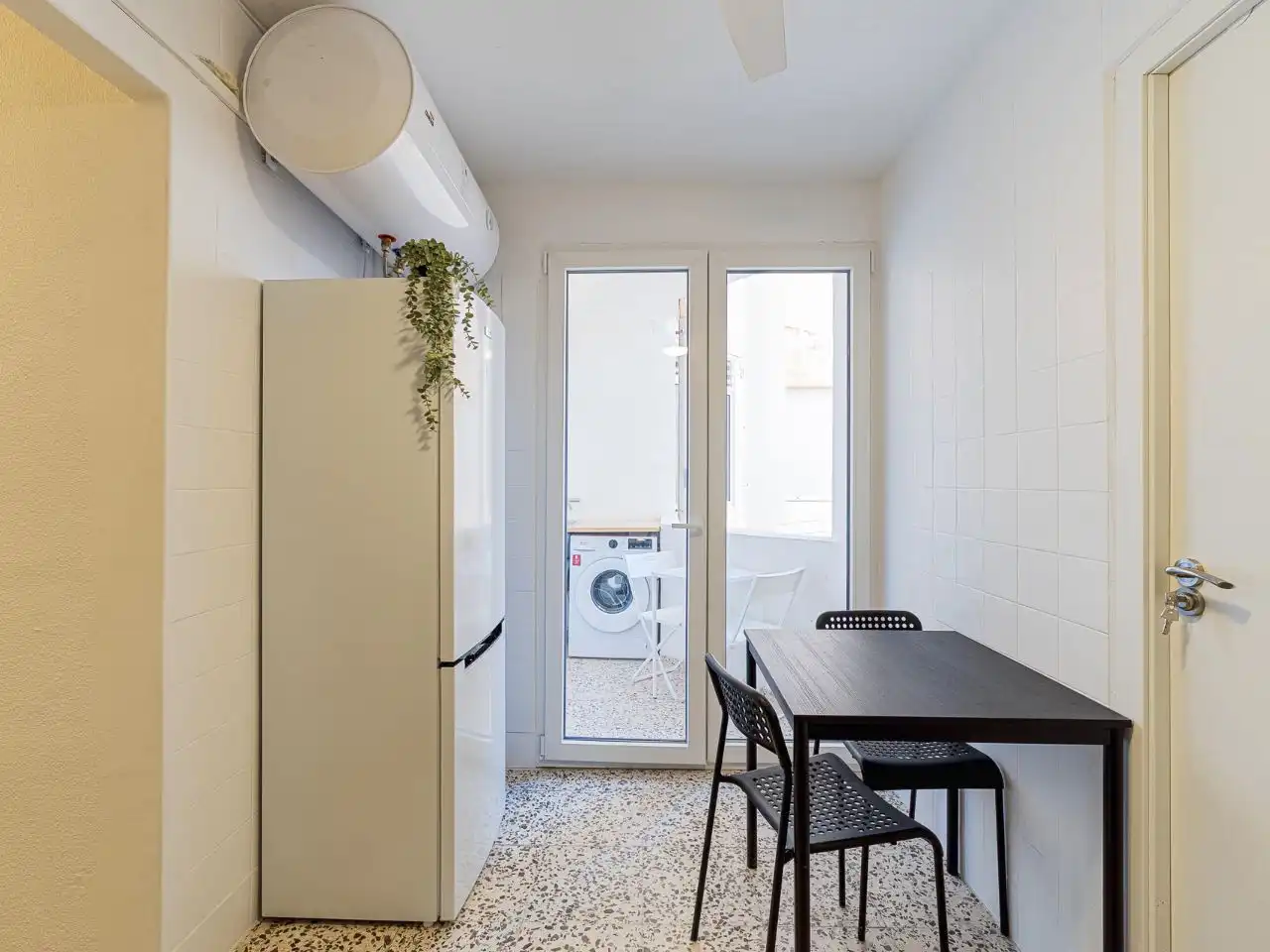 Habitació de lloguer, Torrevella