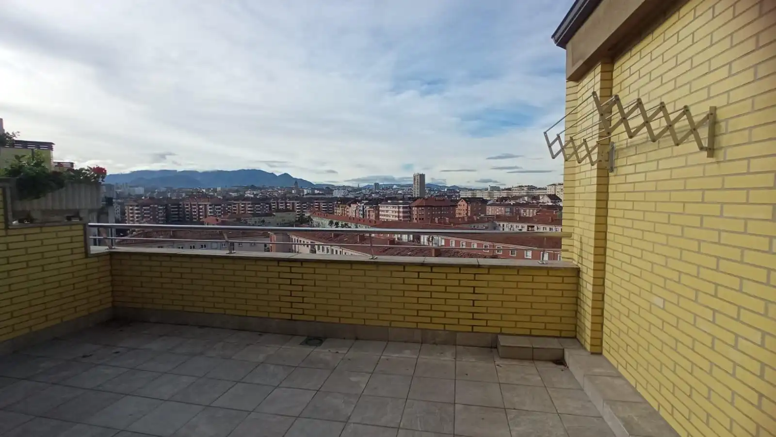 Piso de 93 m² en Oviedo