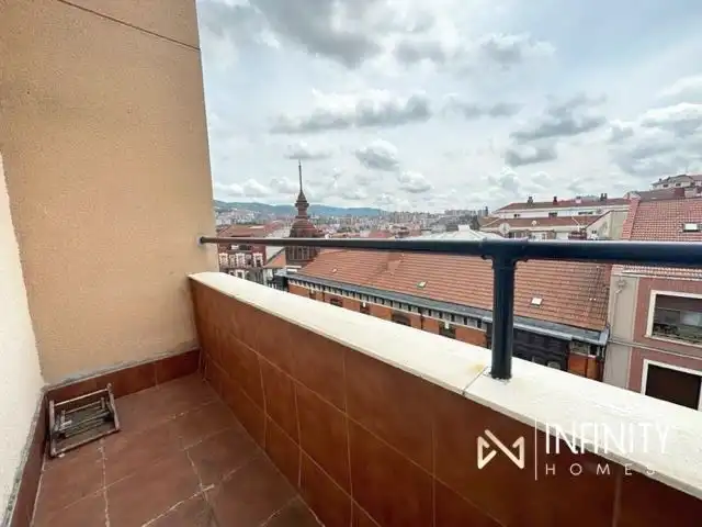 Piso de 95 m² en Bilbao