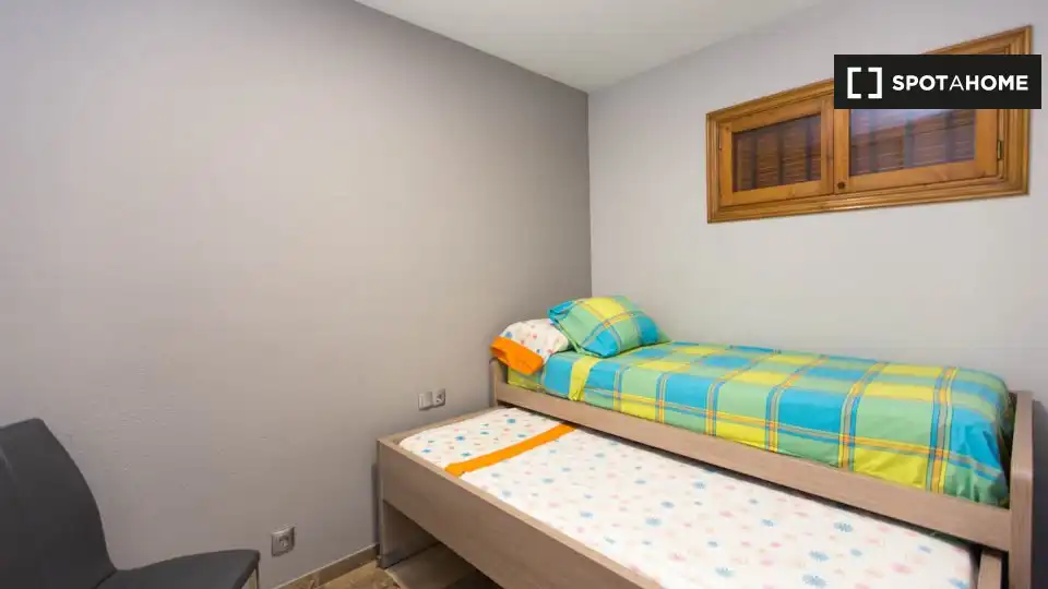 Habitación 86 m², Roquetas de Mar