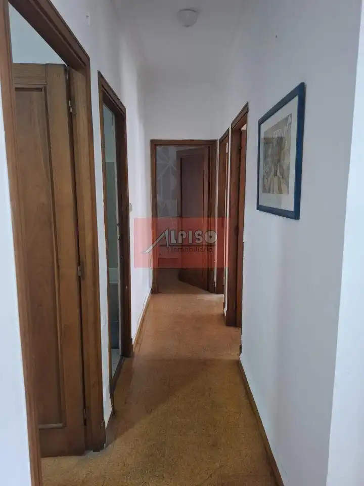 Piso de 85 m² en Ourense