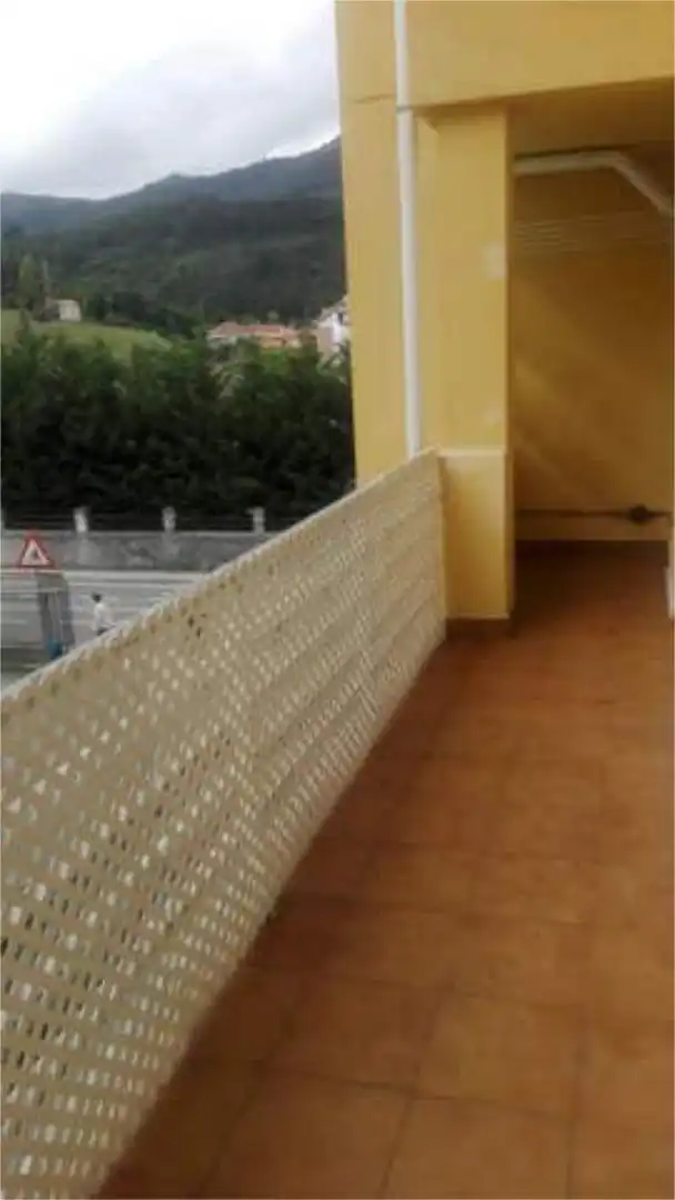 Piso de 90 m² en Ampuero