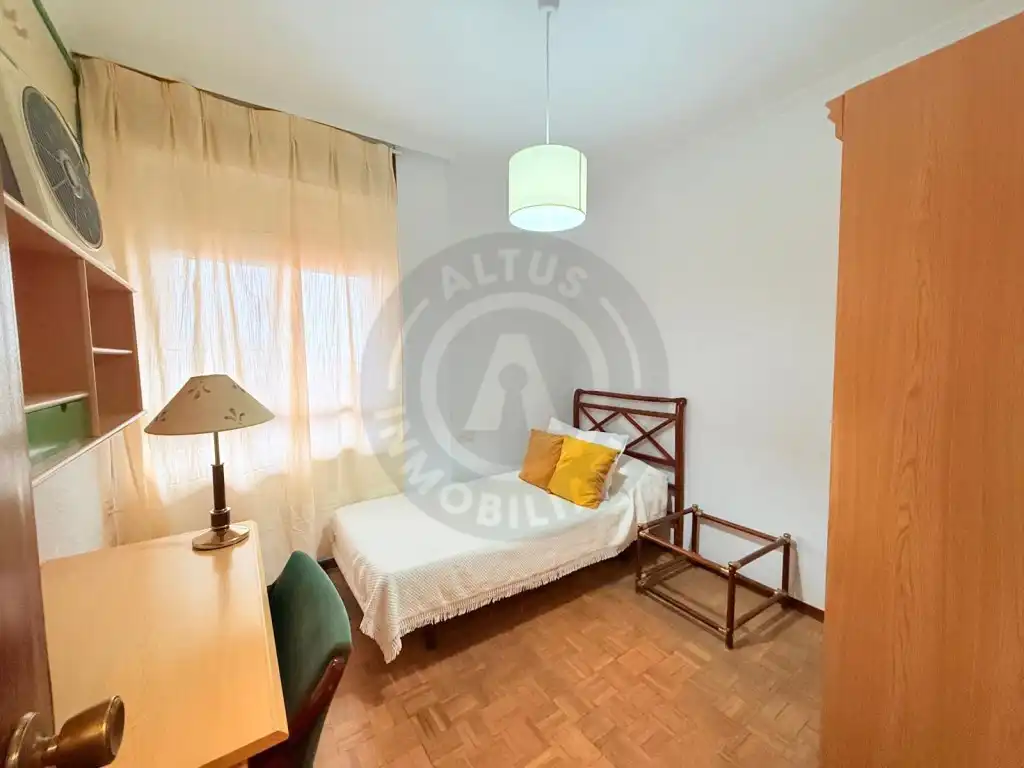 Piso de 140 m² en Cáceres