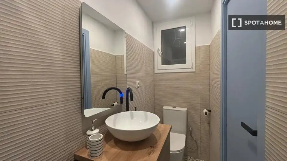 Кімната в оренду, Барселона
