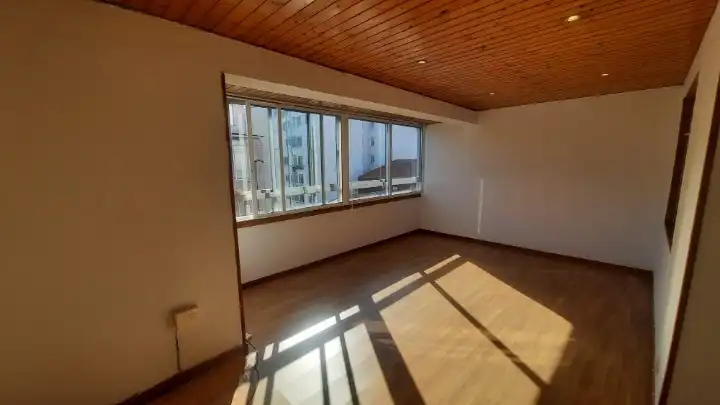 Piso de 75 m² en Vigo