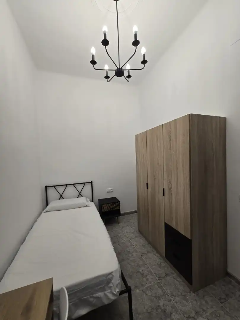 Habitación 135 m², Lérida