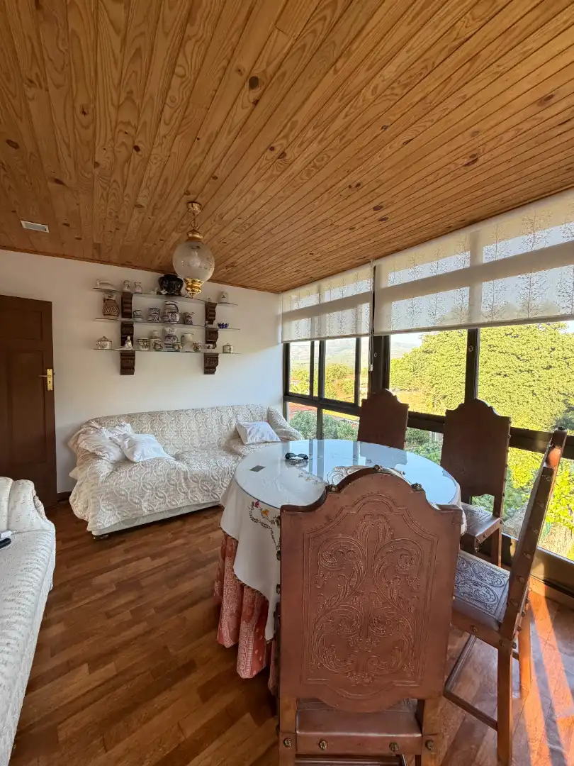 Piso de 585 m² en Baños de Molgas