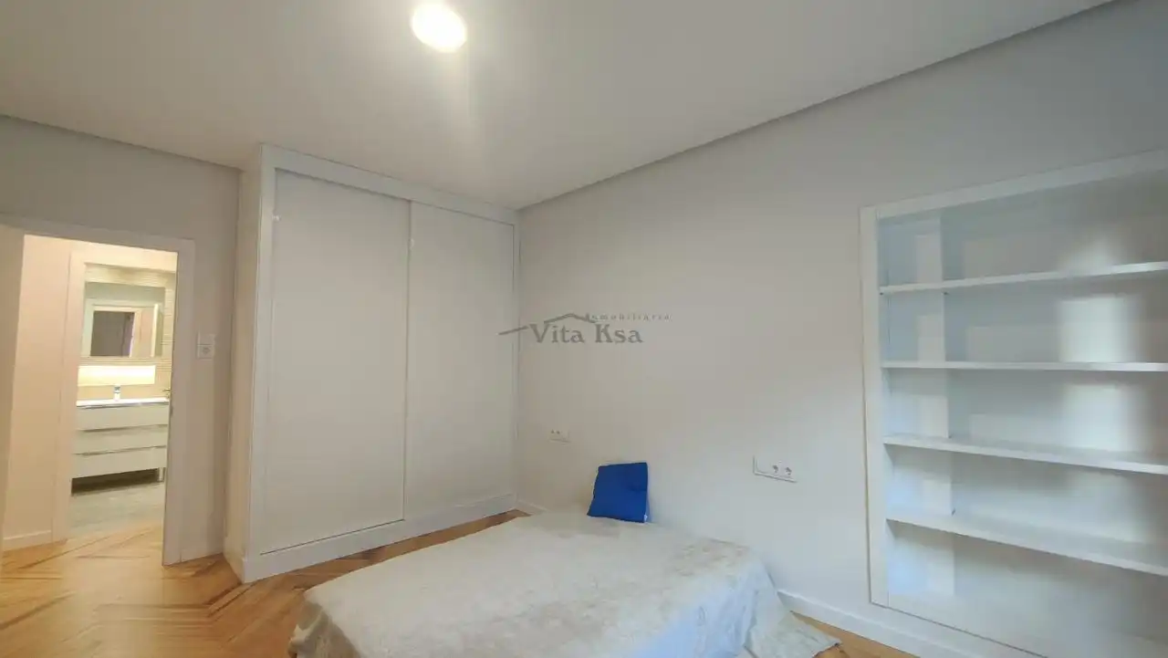 Piso de 142 m² en Ourense