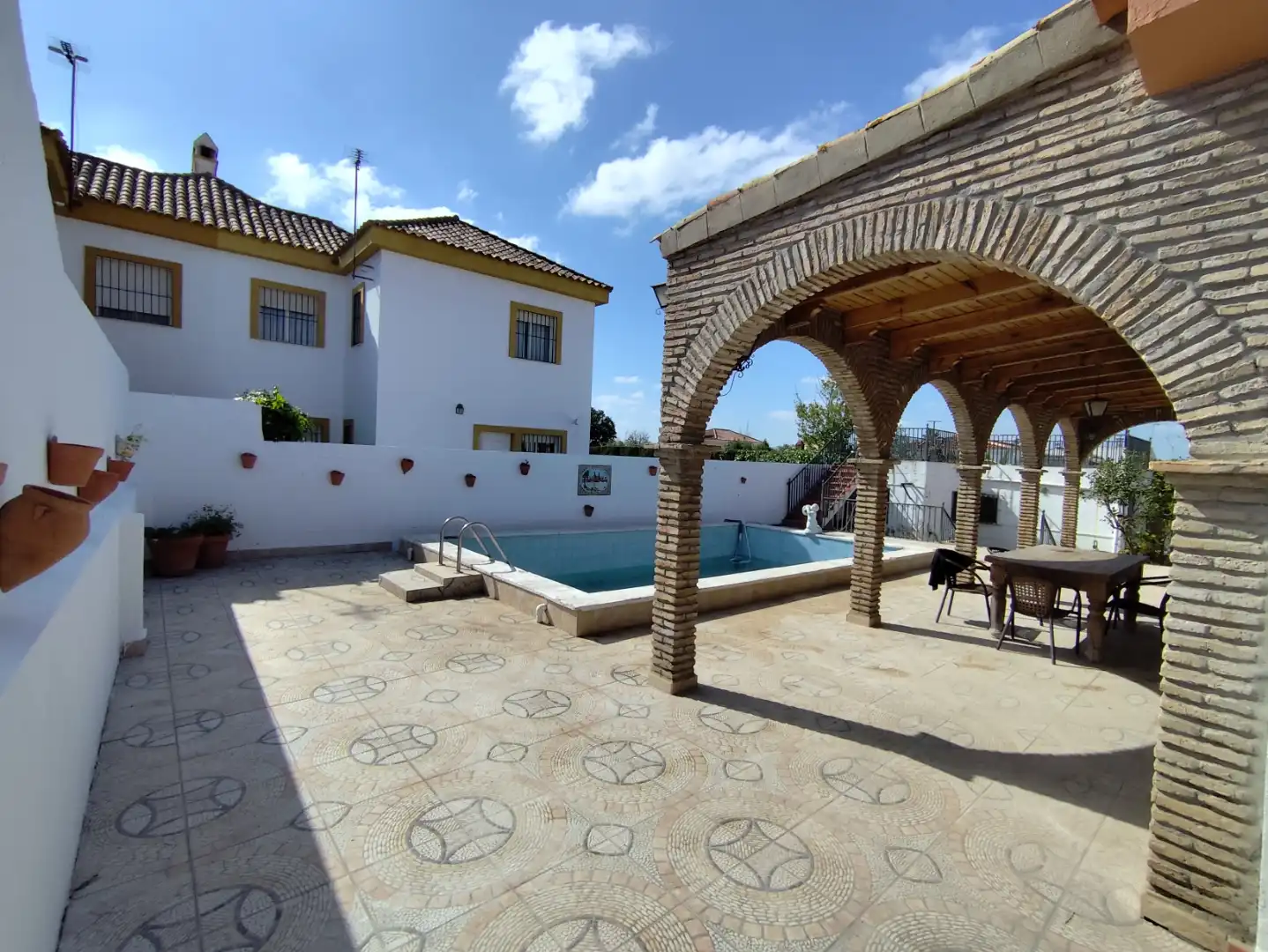 Casa de 220 m² en Valencina de la Concepción