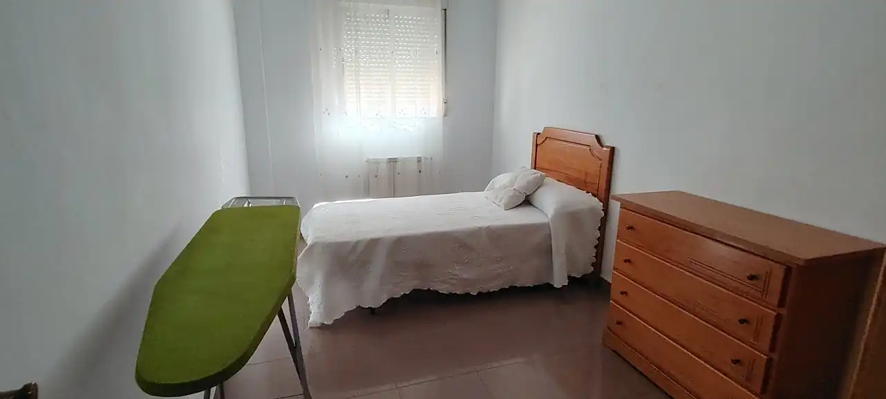 Pis de 100 m² a Linares