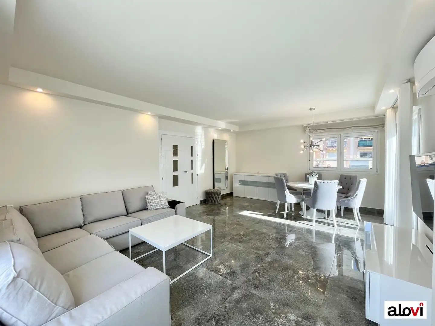 Casa de 240 m² en Ogíjares